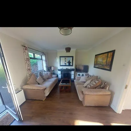 0ne Bed House On Private Road Lusk