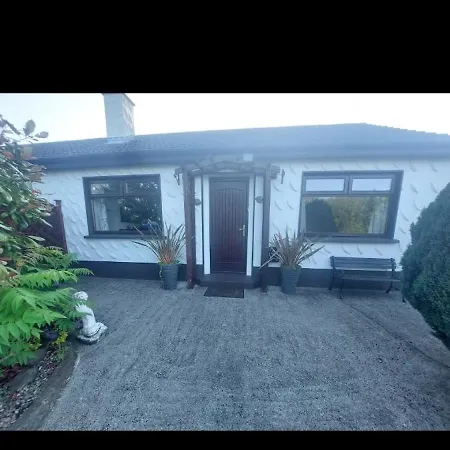 0ne Bed House On Private Road * Lusk